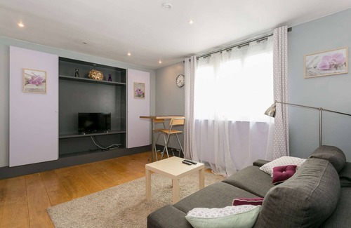 Clamart Apartment | Flat 35 sqm - 90, av. Gal de Gaulle and 108 rue du Parc