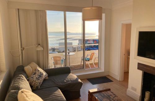 Sandbanks Apartment | Flat 7 Sand Acres