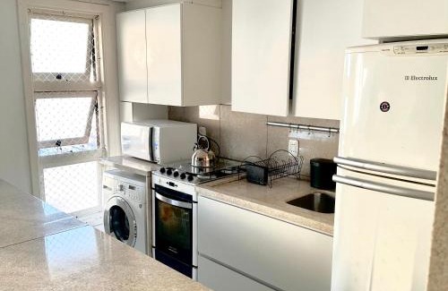 Independencia Apartment | Flat bem localizado, espaçoso e infraestrutura completa