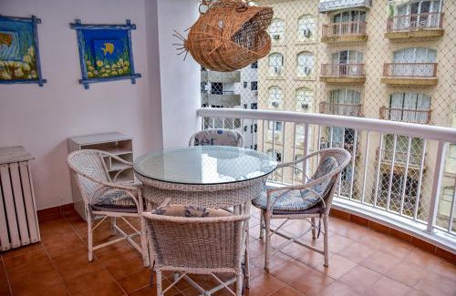 Morro do Maluf Apartment | Flat c varanda na Praia de Pitangueiras-Guaruja SP