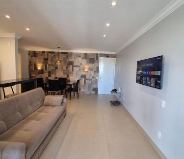 Santa Helena Apartment | Flat com piscina, academia e vista para o mar