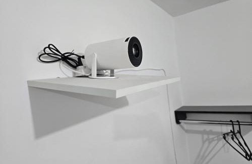 Aparecida de Goiania Apartment | Flat completo 15 com ar condicionado e colchão confortável