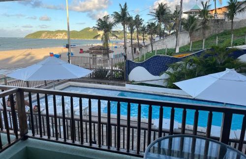 Ponta Negra Apartment | Flat completo a beira mar com vista exuberante - pé-na-areia mesmo!