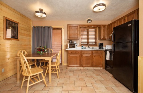 Jackson Hole Hotel | Flat Creek Inn