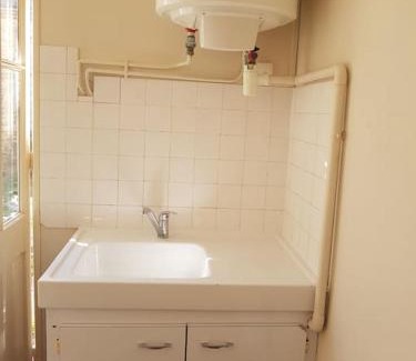 Etretat Apartment | Flat for 2, free car park, 250 m from the seaside.