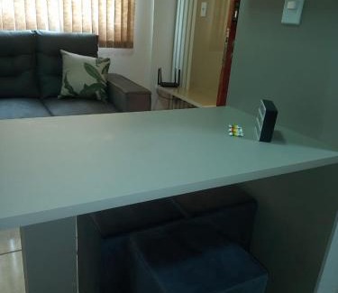 Uvaranas Apartment | Flat funcional e moderno em Uvaranas-com elevador