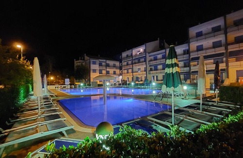 Torre di Fine Apartment | Flat in a residence with shared pool