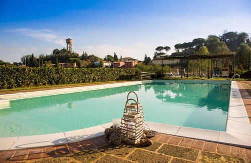 Lari Apartment | Flat in Lari, A/C, terrace, pool, restaurant, Wi-Fi, close to the village, Al