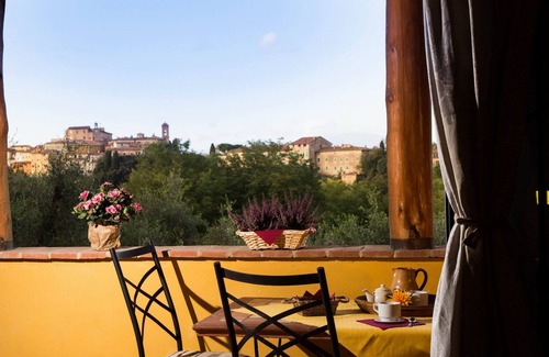 Lari Apartment | Flat in Lari, A/C, terrace, pool, restaurant, Wi-Fi, close to the village, Al