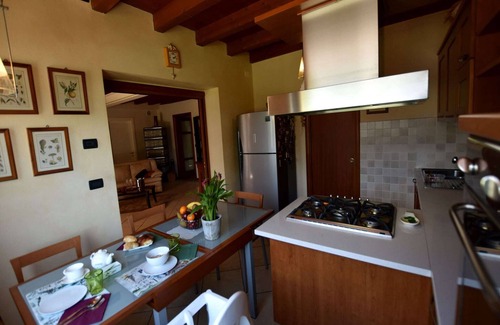 Pisogne Apartment | Flat in Pisogne with Lake Iseo View
