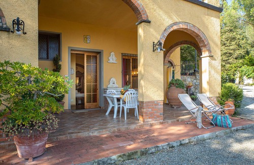 Barberino Tavarnelle Apartment | Flat in San Donato, Chianti, Tennis court,pool,barbecue,village walk distance,F4