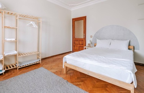 Kozyatagi Apartment | Flat w Balcony Near Metro 10 min to Bostanci Coast