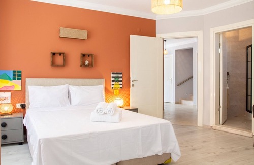 Yalıkoy Apartment | Flat w Sea View Terrace 1 min to Beach in Didim
