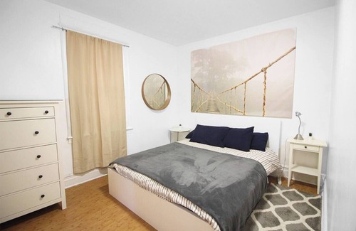 Brooklyn Apartment | Flatbush Brooklyn 2-bedroom apartment with AC, WiFi & Backyard.