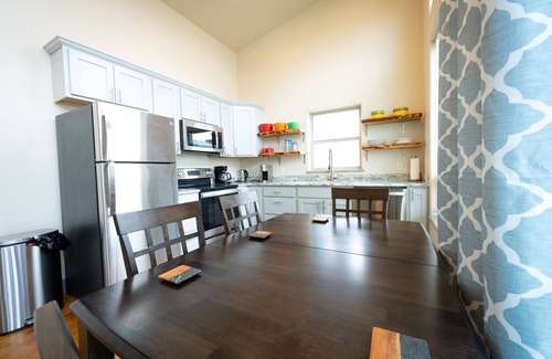 Dayton House | Flathead Lake Cabin with Water Views and Lake Access! Pet Friendly, Cabin 3