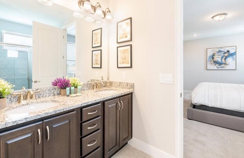 Bay Lake Villa | Flexi Canx / Close to Disney Parks / Free Shuttle to Parks / Games Room