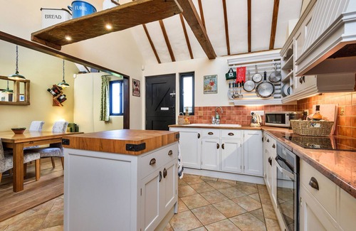 Faversham Cottage | Flint Barn
