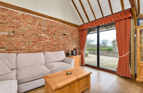 Faversham Cottage | Flint Barn