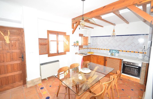 San Ildefonso House | Flintstone house for 8 persons, private terrace and parking.