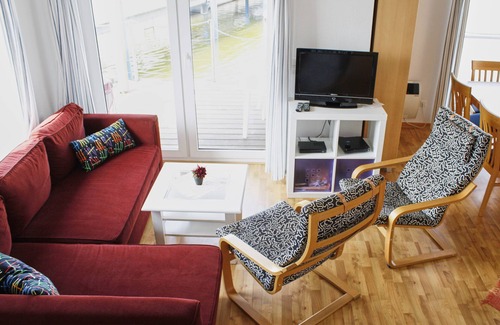 Barth House | Floating Houses - Komfortable Schwimmende Ferienhäuser im Barther Yachthafen