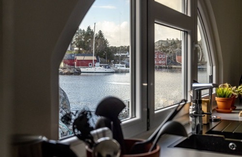 Nautnes Boat Rental | Floating Villa Bergen