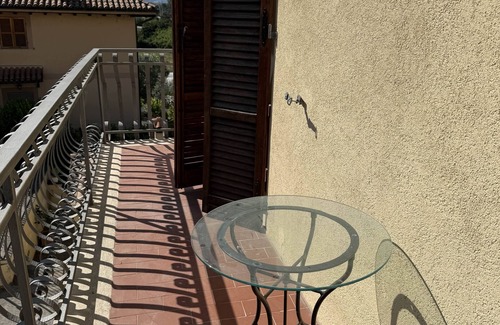 Orvieto Scalo House | Floor House