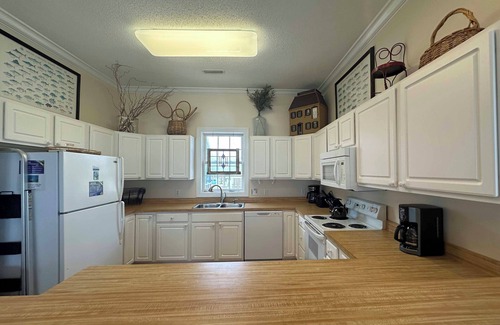 Surfside Beach House | Floramay II - Oceanfront in Surfside Beach