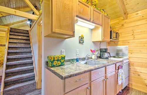 Florence Cabin | Florence Cabin w/On-Site Creek!