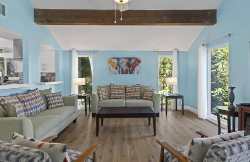 Bay Isle House | Floritas Key | Pet Friendly Home on Siesta Key w/ Large Heated Private Pool & Outdoor Area!