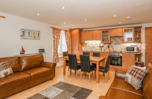 Pittenweem Apartment | Flourloft