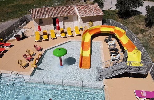 Saint Maime House | Flower Camping La Rivière * - Mobil-Home Standard 29m2 (2 bedrooms) + covered terrace 5 people