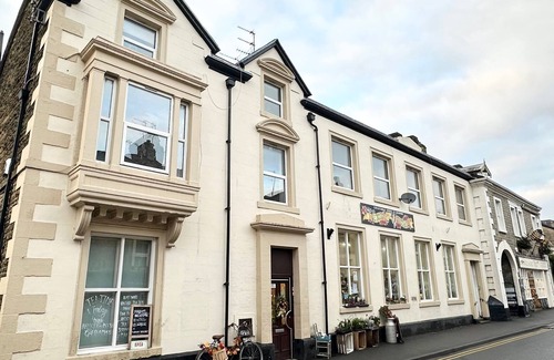 Giggleswick Apartment | Flt 4 Bank House Settle Yorkshire Dales