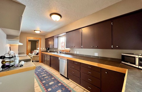 Baker City Apartment | Flying T Ranch House