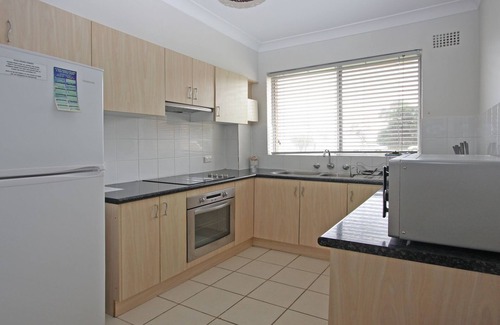 Port Macquarie Apartment | Flynns View 8: 2 BR, 1 BA Apartment in Port Macquarie, Sleeps 6