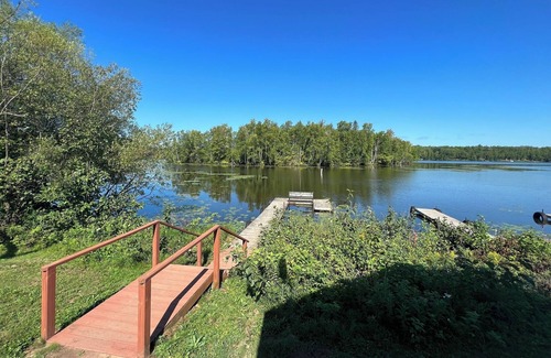 Phillips Cabin | Flyway Resort ‘The Duck Shack’ on Wilson Lake