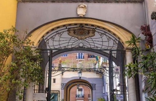 Chiaia Bed & Breakfast | Follaky Secret Garden: Elegance and Relaxation Toledo