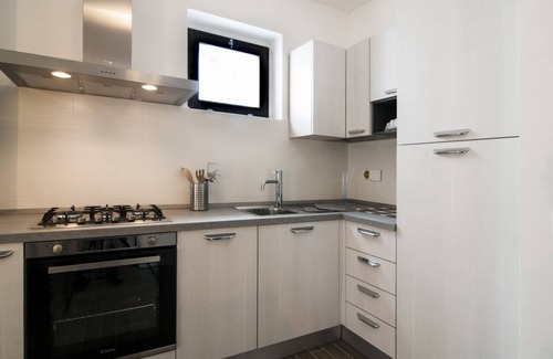 Centro Giano Apartment | Fonte Laurentina Gray Apartment x3 NEW!