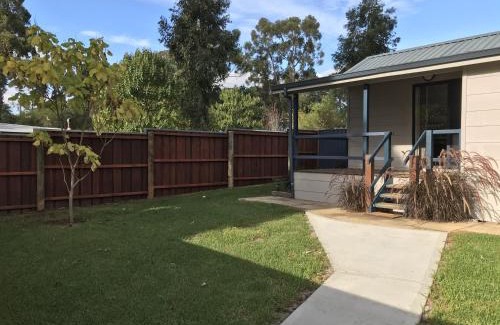 Jardee Ski Chalet | Fonty's Pool Caravan Park and Chalets
