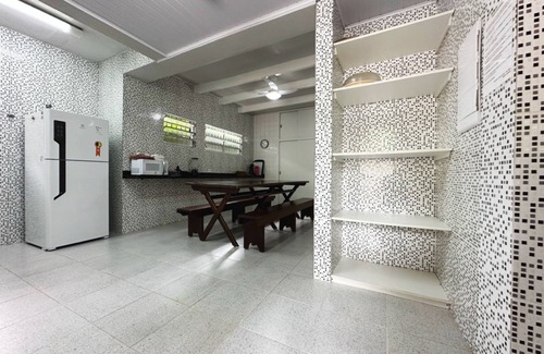 Praia da Enseada House | Foot in the Sand Cove House