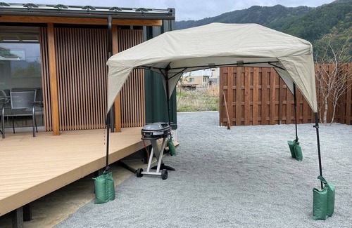 Fujikawaguchiko RV Rental | For 4 peopleWood deck BBQ planGlamping special/Minamitsuru District Yamanashi
