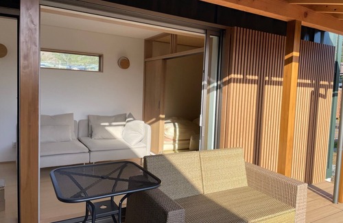 Fujikawaguchiko RV Rental | For 4 peopleWood deck BBQ planGlamping standar/Minamitsuru District Yamanashi