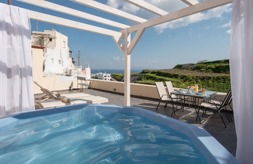 Messaria House | For All Seasons Mansion - Grand Apartment with plunge pool