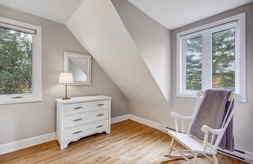 Morin Heights Apartment | For couples or active families - 30 days and more