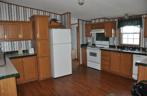 Wynnburg Cabin | For Larger Groups Up To 24, Right on Reelfoot Lake-Private Dock And Pier.