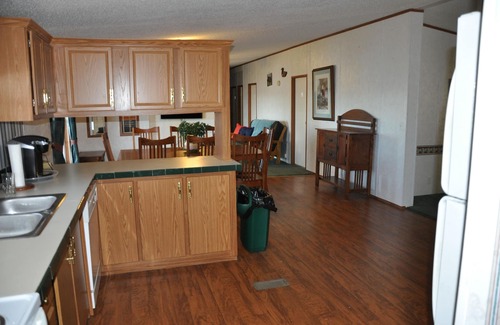 Wynnburg Cabin | For Larger Groups Up To 24, Right on Reelfoot Lake-Private Dock And Pier.