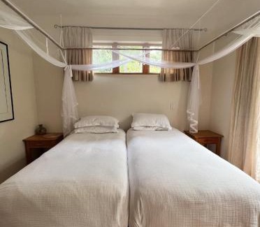 Coromandel Apartment | Forest Hideaway ~ Rustic