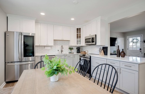 Forest Hills House | Forest Hills Cottage! Central location!