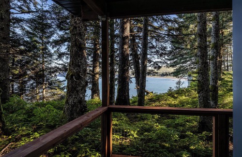 Chiniak Cottage | Forest View Cottage- Ocean Views from Private Balcony at Friends by the Ocean