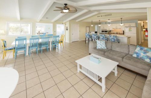 Sandbridge House | Forever and All Waves