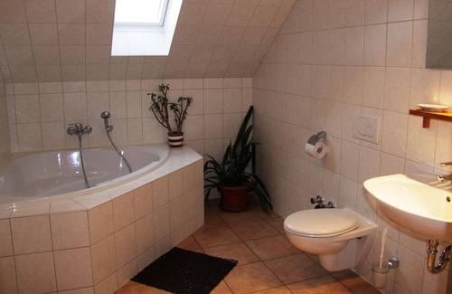 Suedwest Apartment | Forsthaus Knautkleeberg
